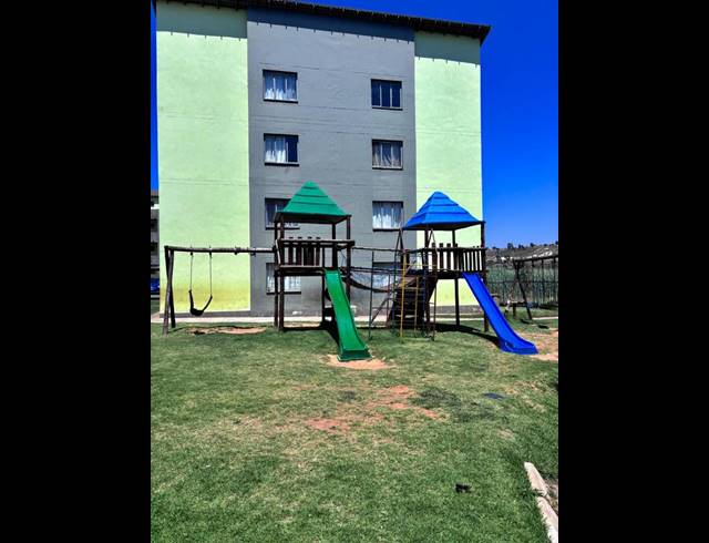 2 BEDROOM APARTMENT FOR SALE IN FLEURHOF